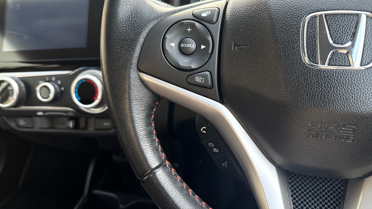 Used Honda Jazz 2018 for sale - 76804074: Photo 18