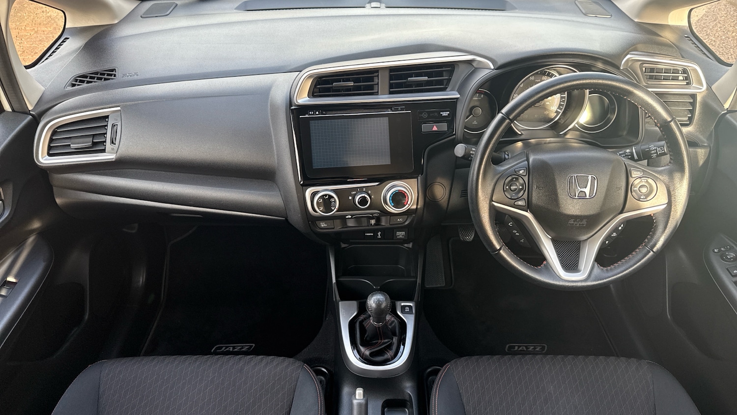Used Honda Jazz 2018 for sale - 76804074: Photo 4
