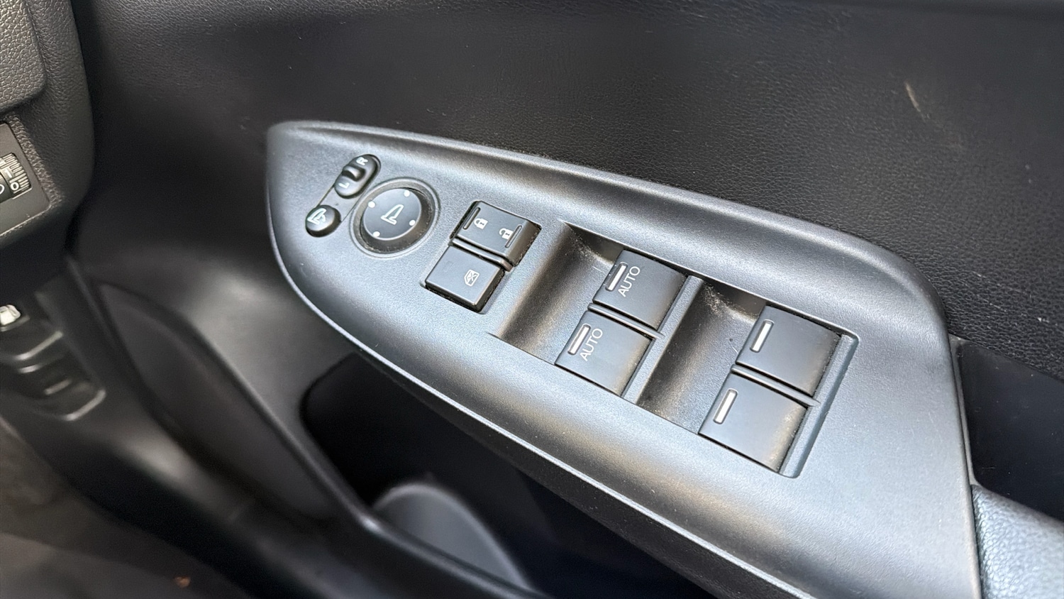 Used Honda Jazz 2015 for sale - 77198129: Photo 24