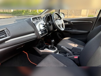 Used Honda Jazz 2018 for sale - 75534057: Photo