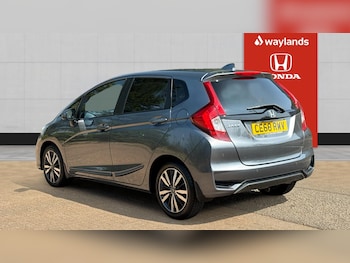 Used Honda Jazz 2018 for sale - 75534057: Photo