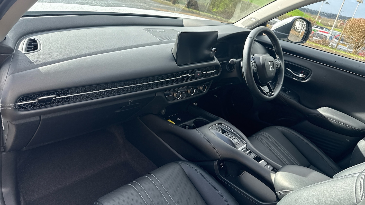 Used Honda ZR-V 2025 for sale - 77600309: Photo 2