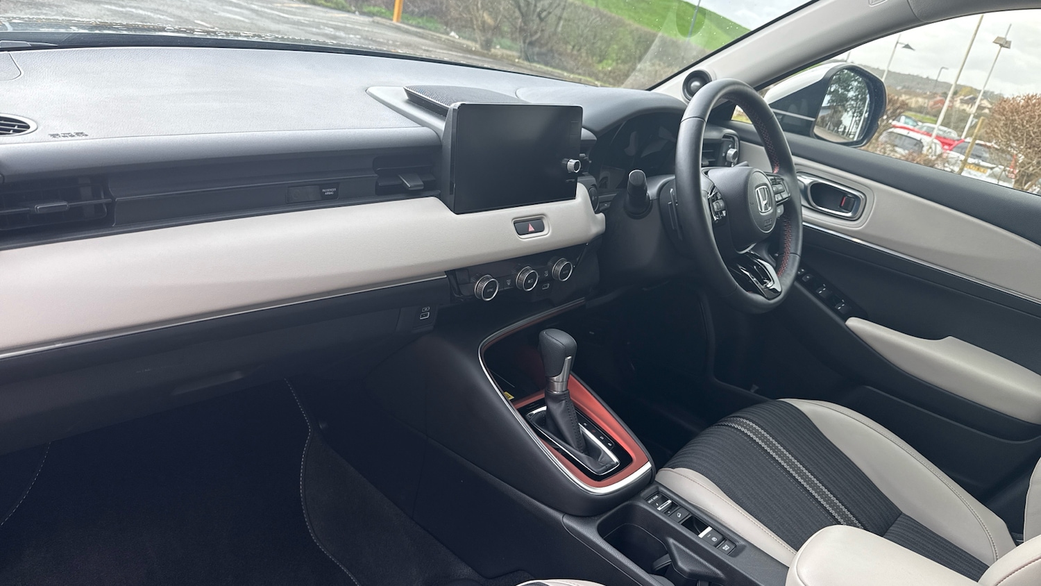 Used Honda HR-V 2024 for sale - 77600310: Photo 2