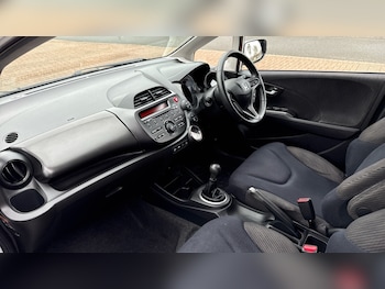 Used Honda Jazz 2015 for sale - 76452066: Photo