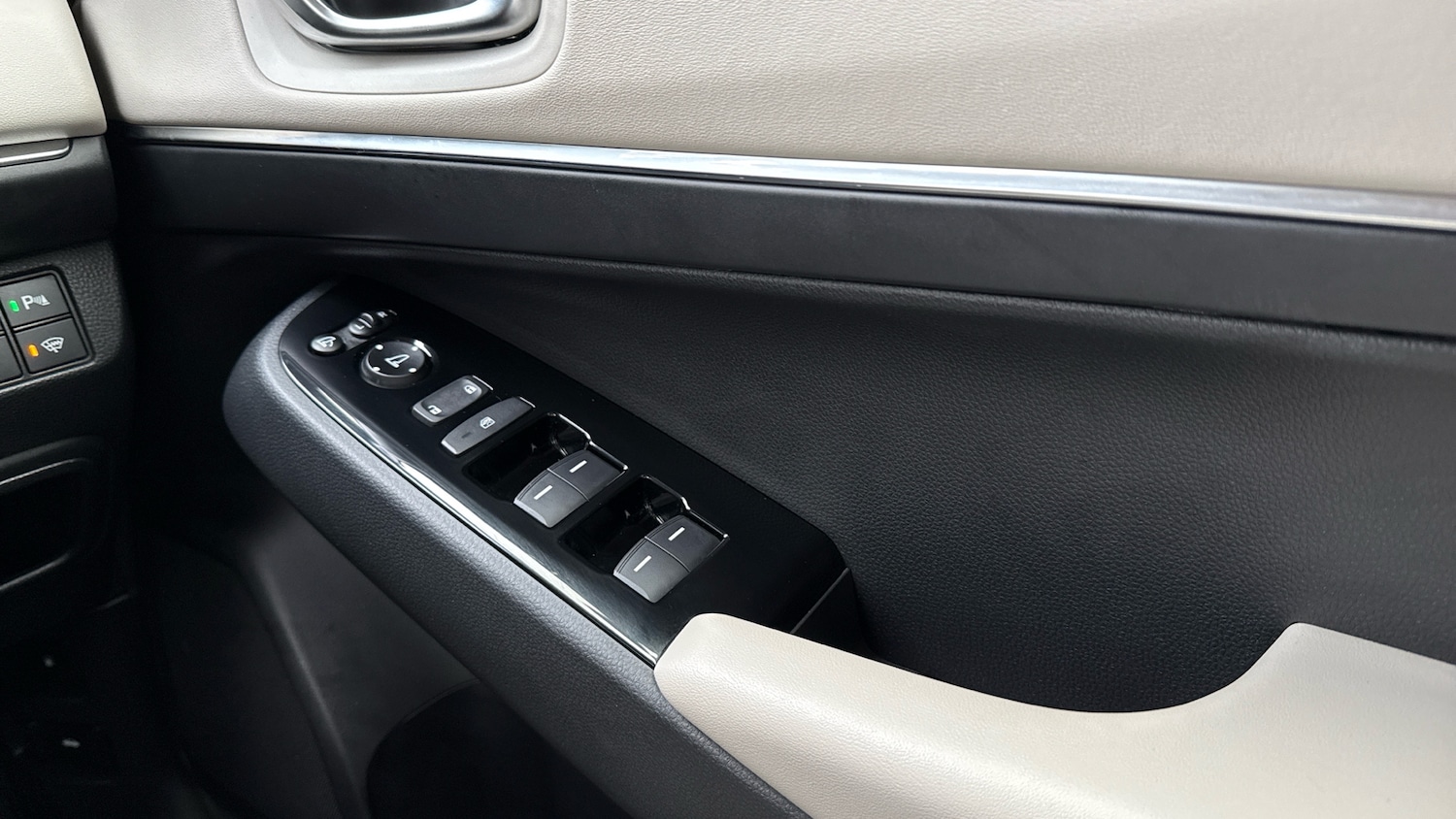 Used Honda HR-V 2023 for sale - 76766226: Photo 26