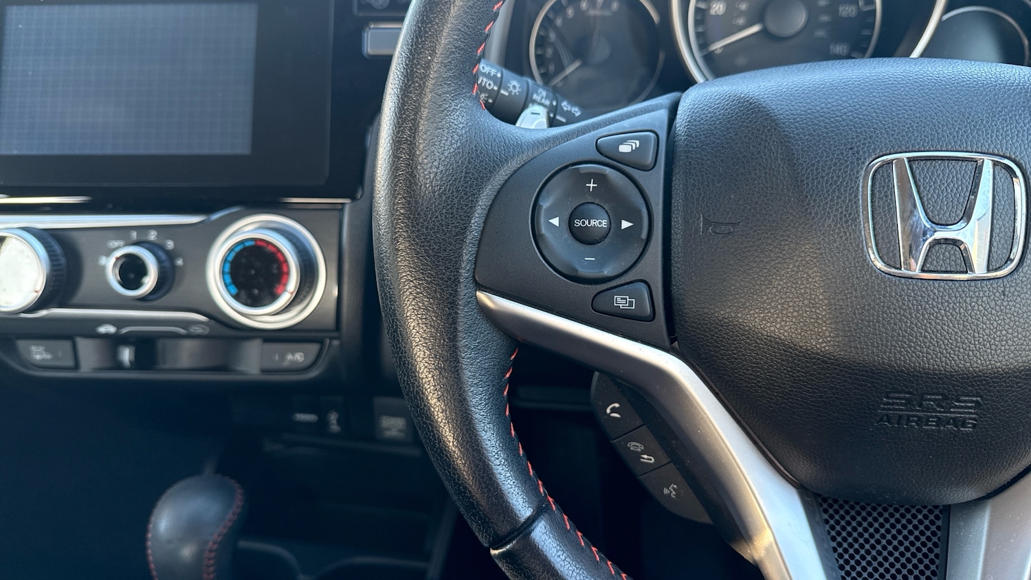 Used Honda Jazz 2019 for sale - 77210125: Photo 23