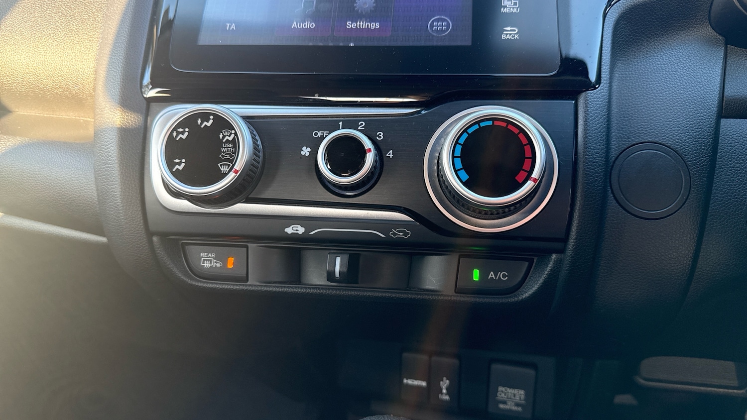 Used Honda Jazz 2019 for sale - 77210125: Photo 26