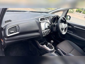Used Honda Jazz 2018 for sale - 78670315: Photo