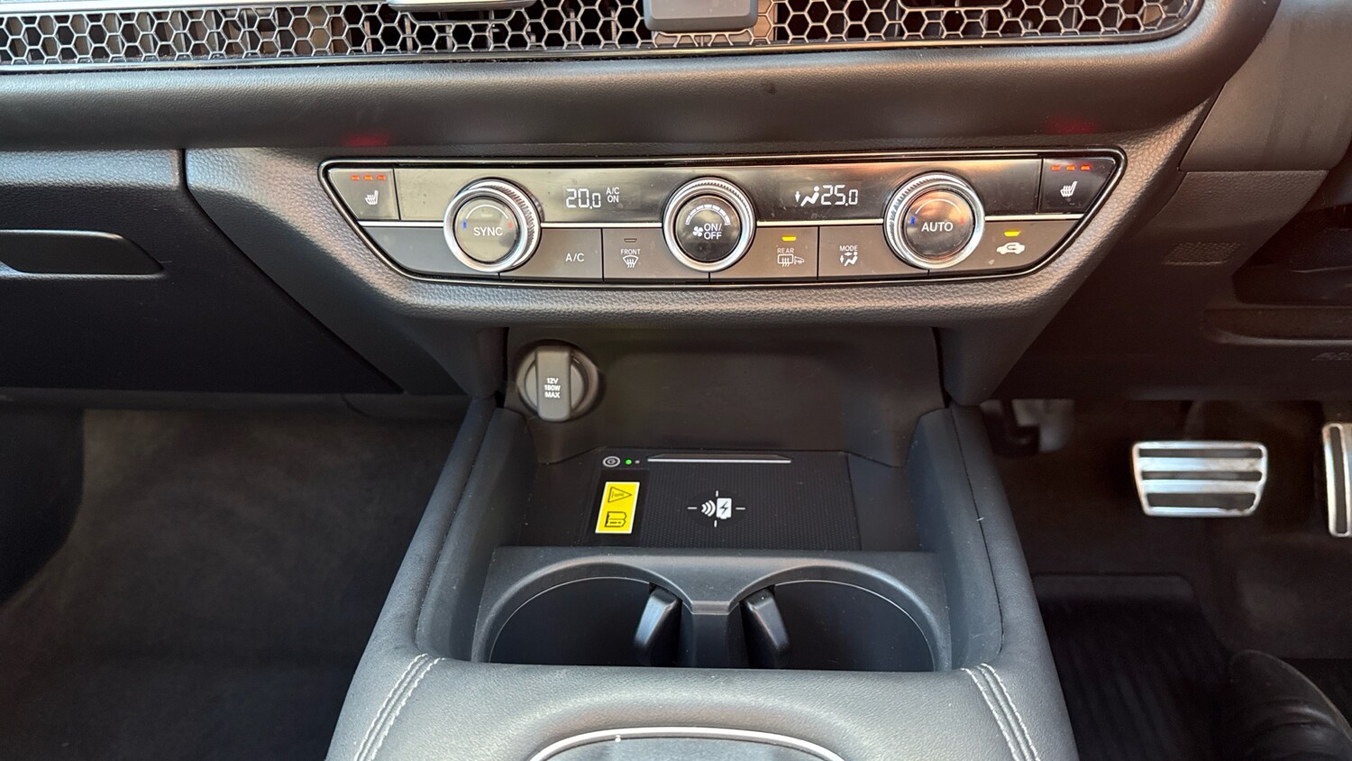 Used Honda ZR-V 2024 for sale - 77619000: Photo 23