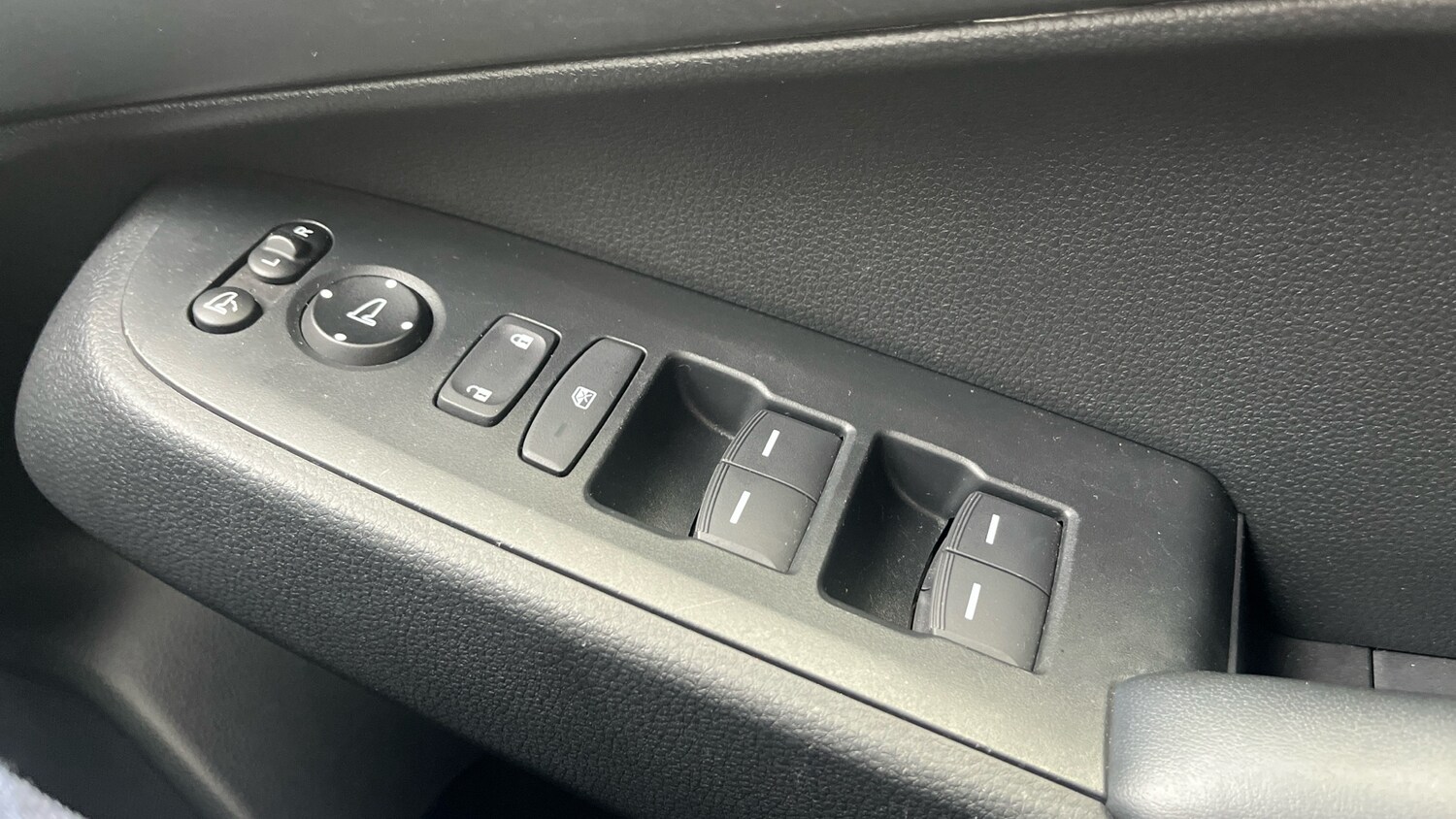 Used Honda HR-V 2023 for sale - 76037768: Photo 20