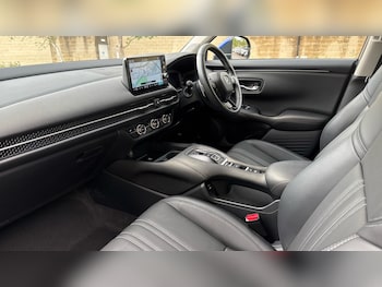 Used Honda ZR-V 2025 for sale - 76022024: Photo
