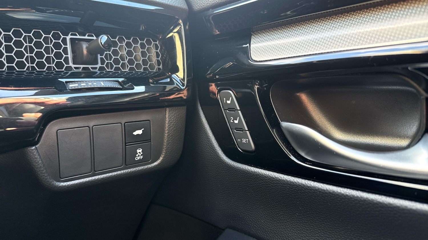 Used Honda CR-V 2023 for sale - 77975565: Photo 21