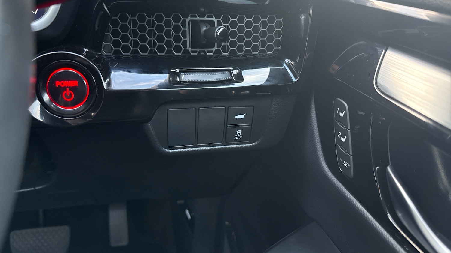 Used Honda CR-V 2024 for sale - 77210169: Photo 31