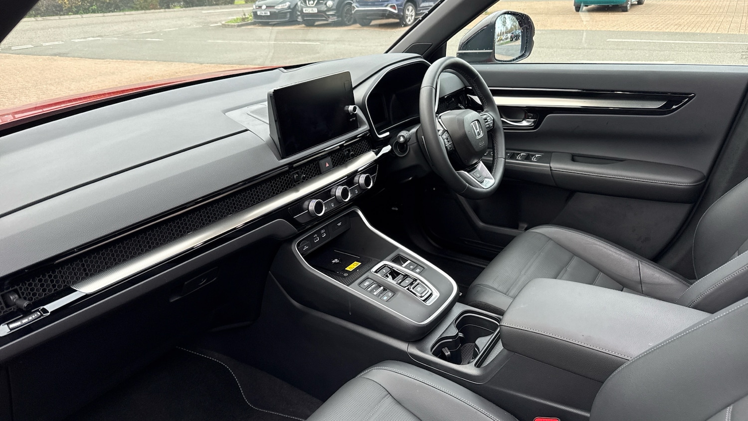 Used Honda CR-V 2025 for sale - 76668173: Photo 2