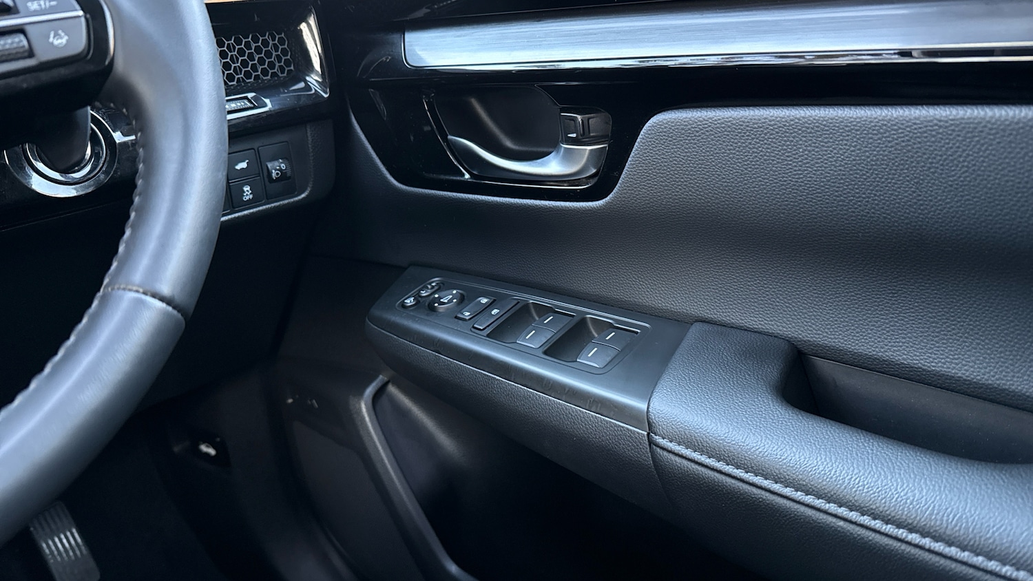 Used Honda CR-V 2024 for sale - 76684400: Photo 24