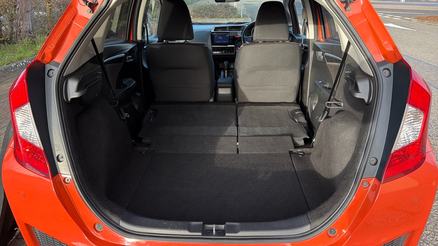 Used Honda Jazz 2015 for sale - 77210201: Photo 29