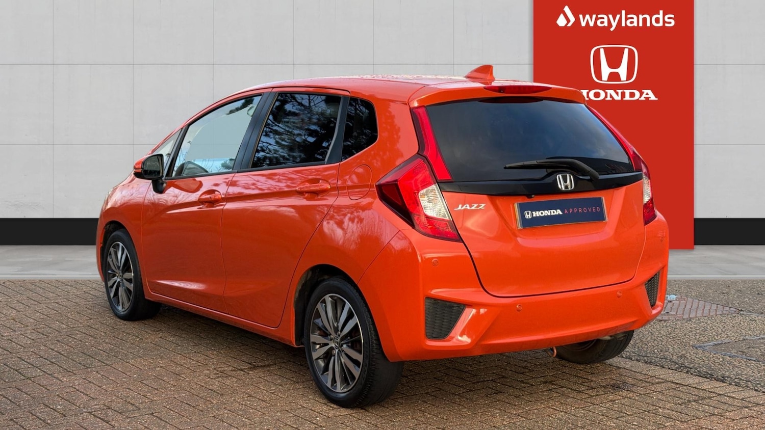 Used Honda Jazz 2015 for sale - 77210201: Photo 3