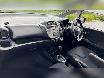 Used Honda Jazz 2015 for sale - 78537973: Photo