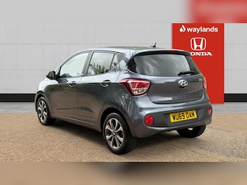 Used Hyundai i10 2019 for sale - 75558731: Photo