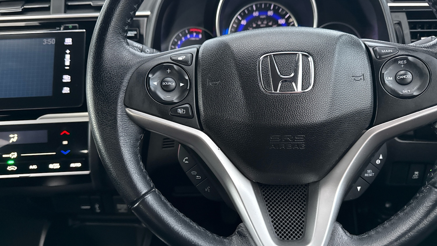 Used Honda Jazz 2018 for sale - 77116119: Photo 25