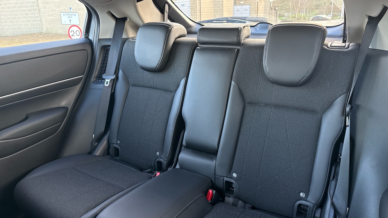 Used Honda HR-V 2023 for sale - 77071001: Photo 8