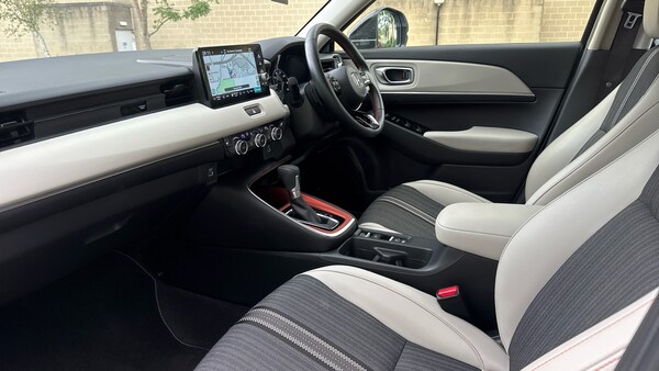Used Honda HR-V 2023 for sale - 75541170: Photo 2
