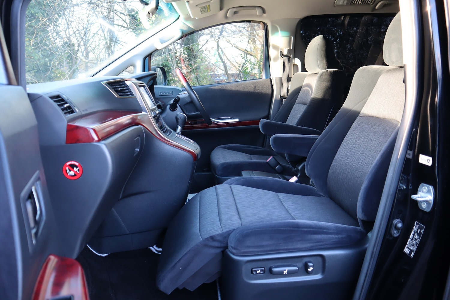 Used Toyota Alphard 2008 for sale - 77008929: Photo 14