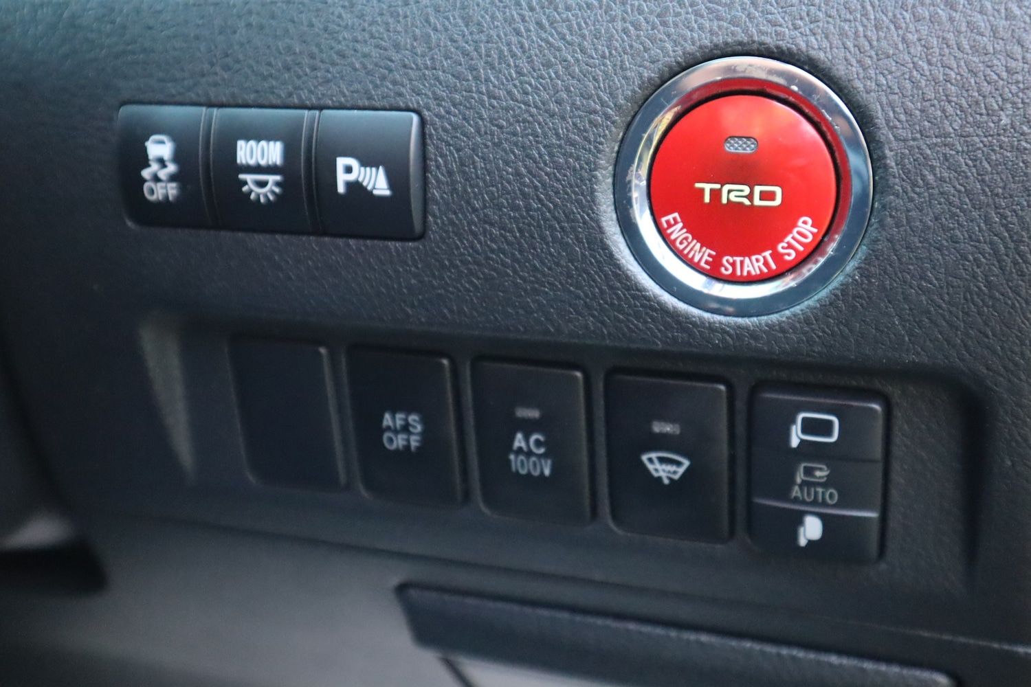 Used Toyota Alphard 2008 for sale - 77008929: Photo 24