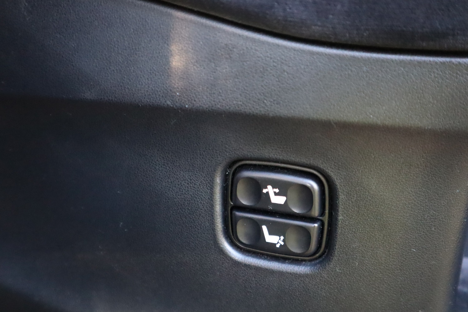 Used Toyota Alphard 2008 for sale - 77008929: Photo 27