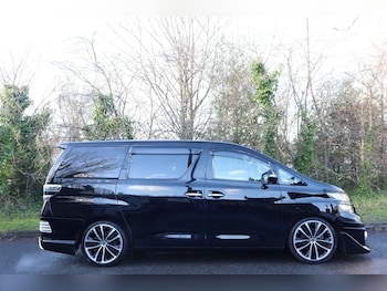 Used Toyota Vellfire 2010 for sale - 77241099: Photo