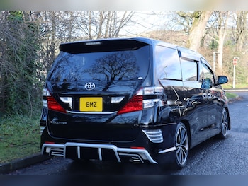 Used Toyota Vellfire 2010 for sale - 77241099: Photo