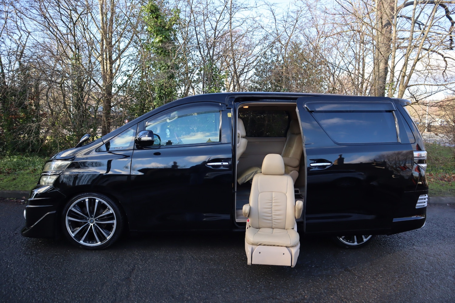 Used Toyota Vellfire 2010 for sale - 77241099: Photo 9