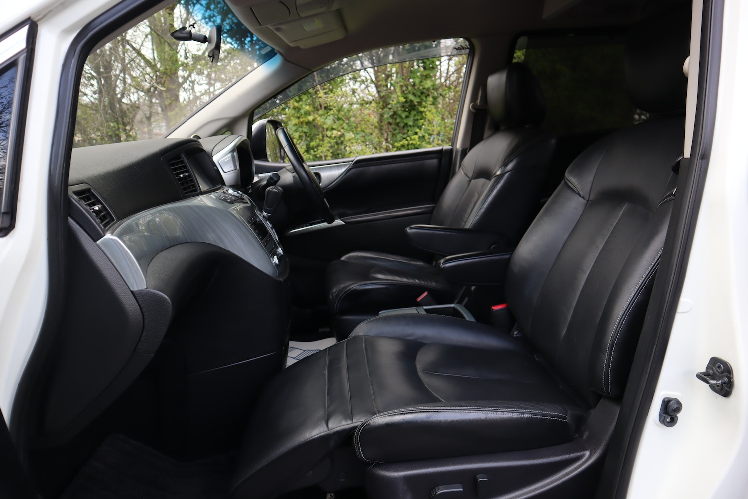 Used Nissan Elgrand 2014 for sale - 78101618: Photo 13