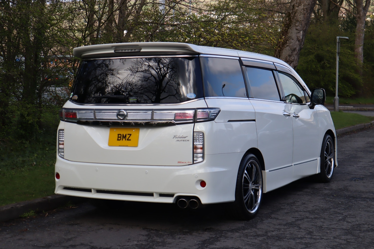 Used Nissan Elgrand 2014 for sale - 78101618: Photo 3