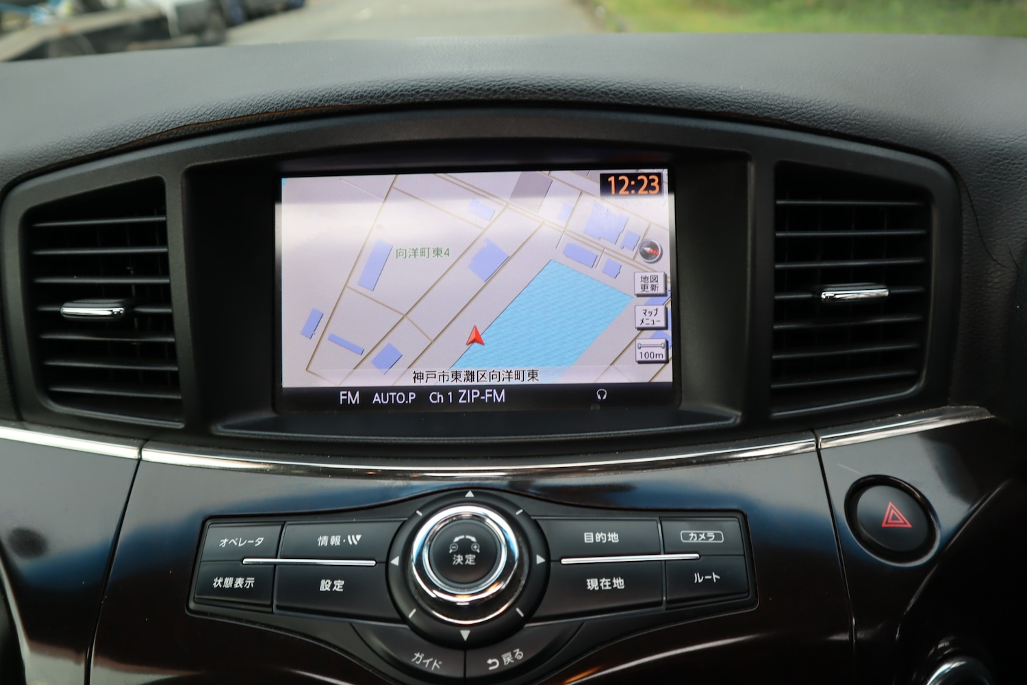 Used Nissan Elgrand 2011 for sale - 77809238: Photo 18