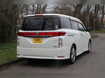 Used Nissan Elgrand 2011 for sale - 77809238: Photo