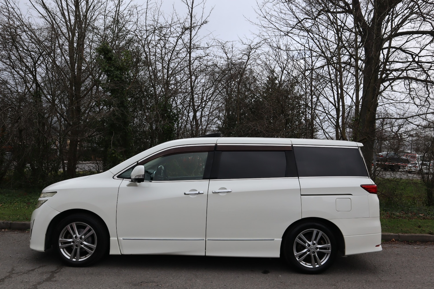 Used Nissan Elgrand 2011 for sale - 77809238: Photo 6