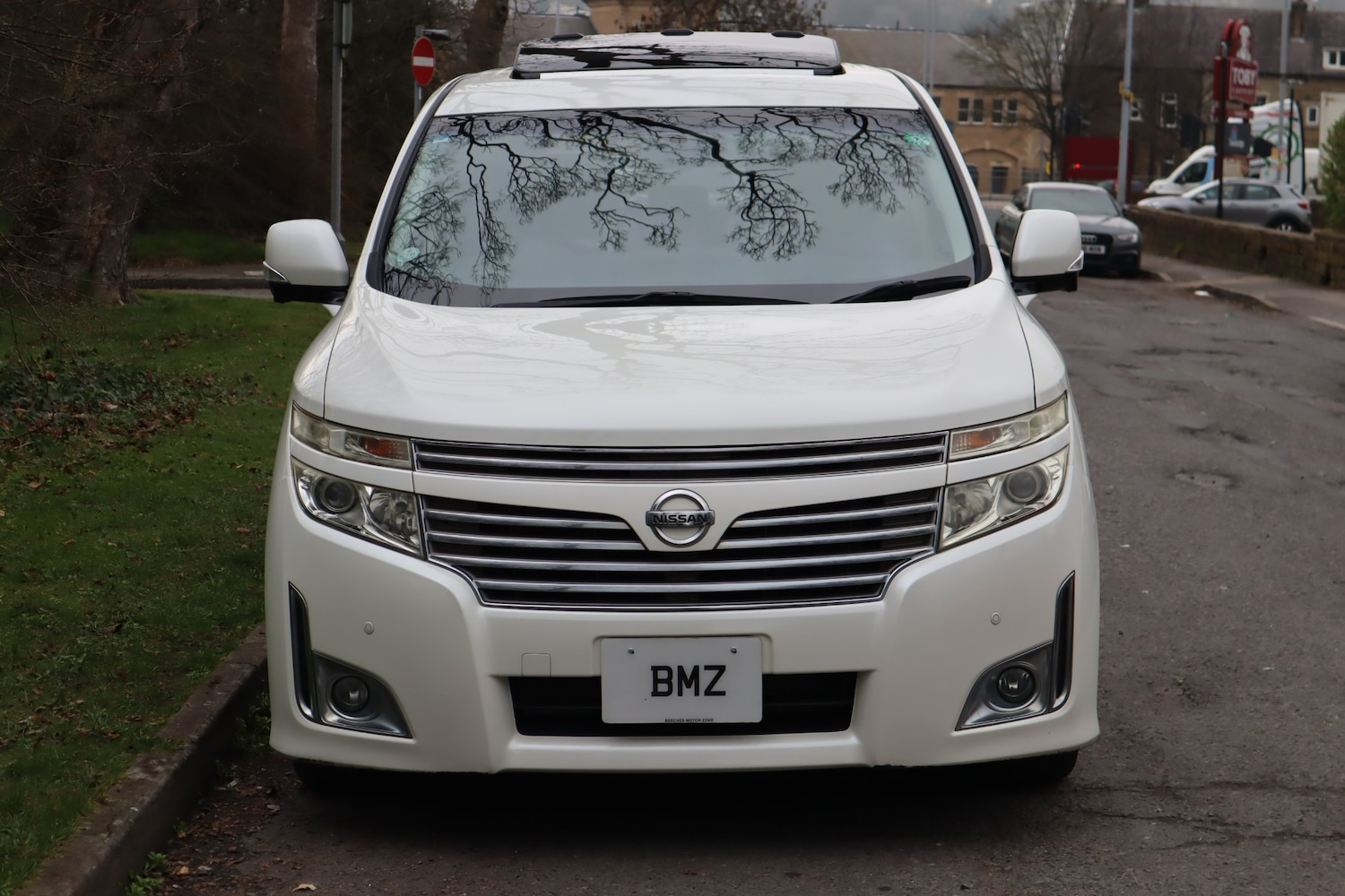 Used Nissan Elgrand 2011 for sale - 77809238: Photo 8