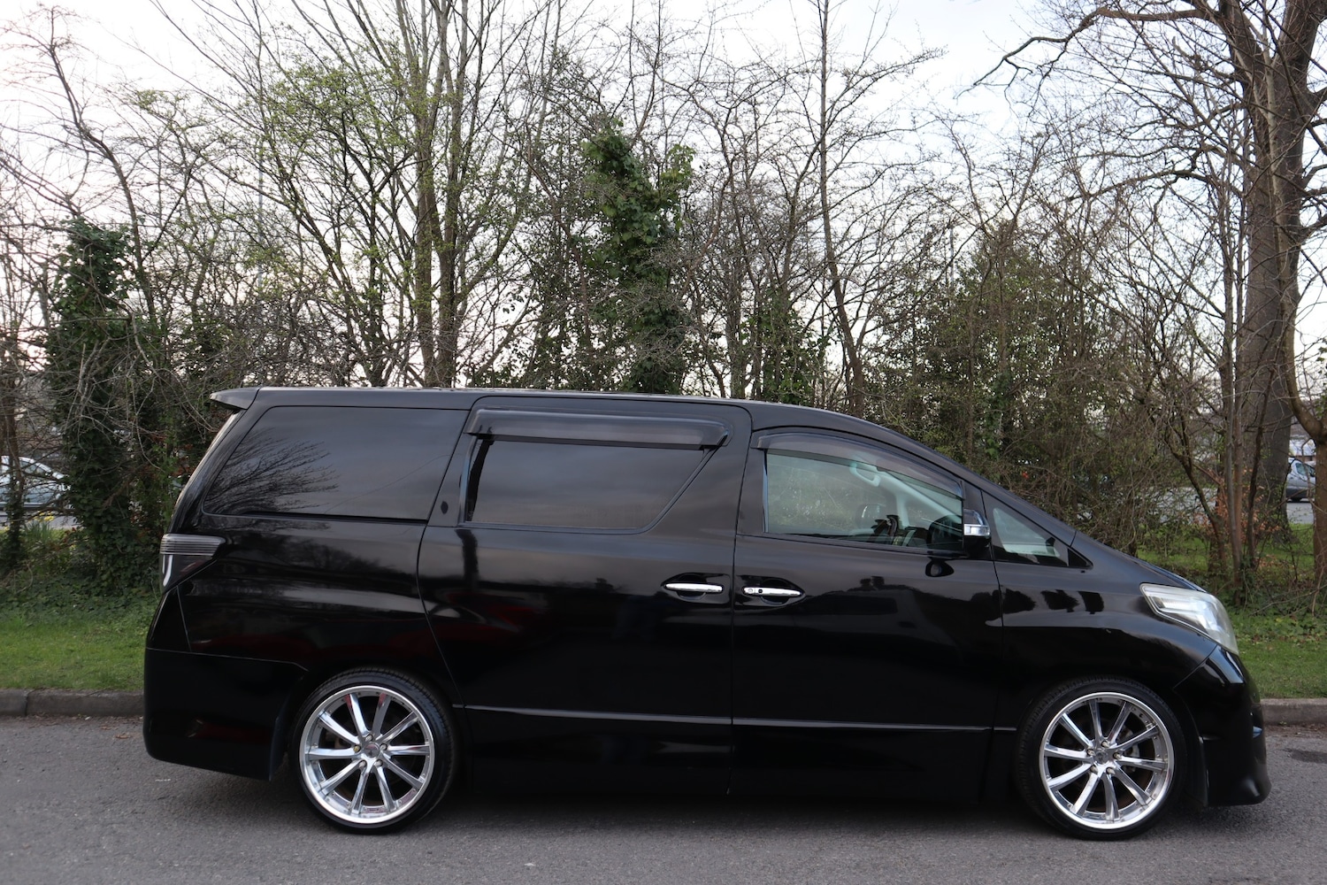 Used Toyota Alphard 2008 for sale - 77958690: Photo 2