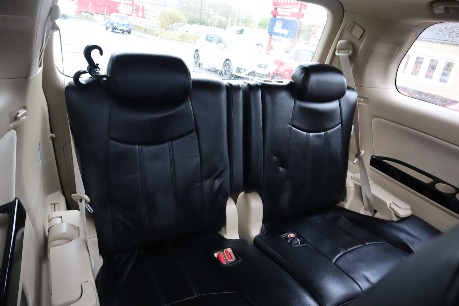 Used Toyota Vellfire 2011 for sale - 77696862: Photo 11