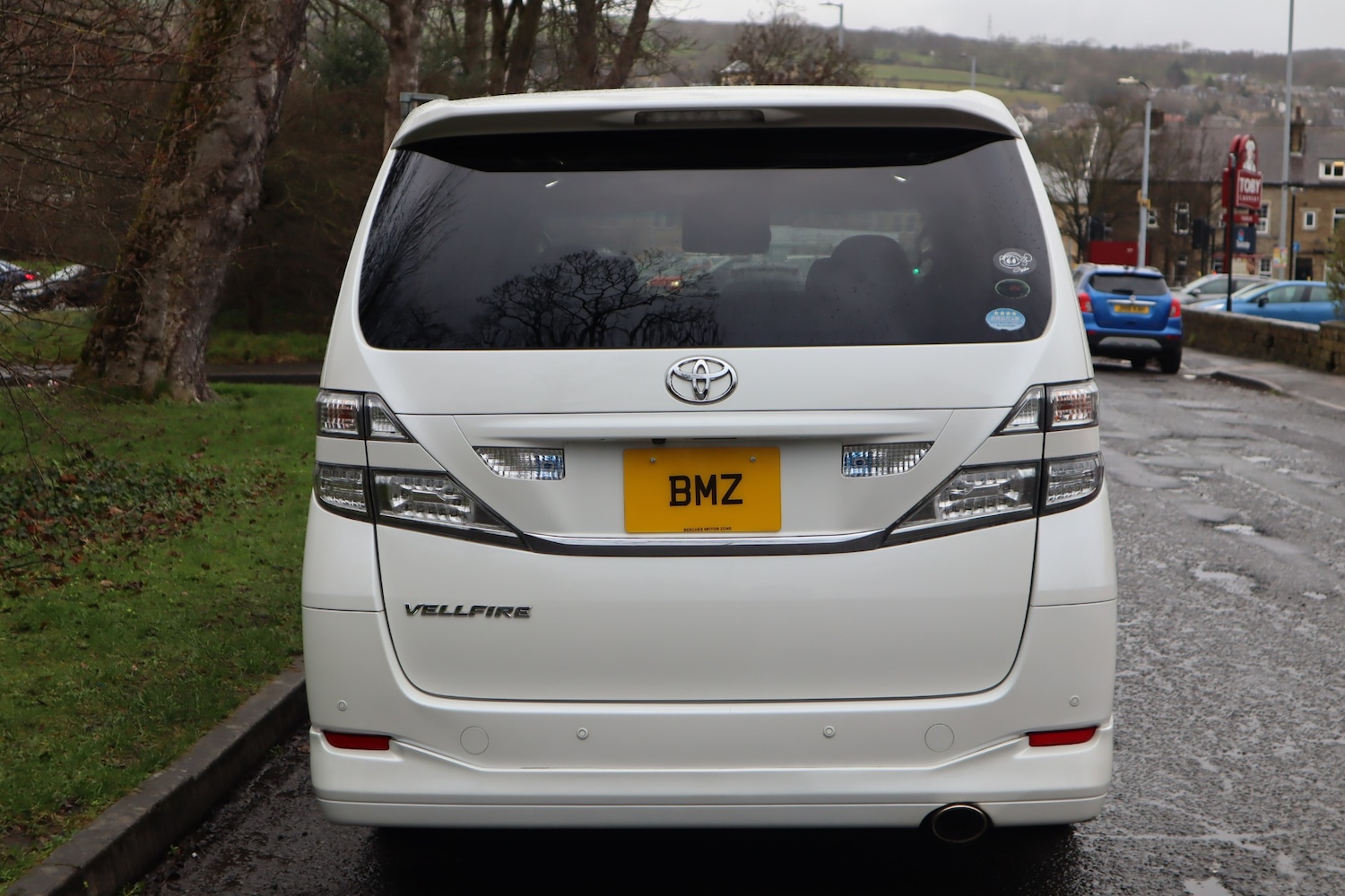 Used Toyota Vellfire 2011 for sale - 77696862: Photo 4