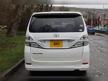 Used Toyota Vellfire 2011 for sale - 77696862: Photo