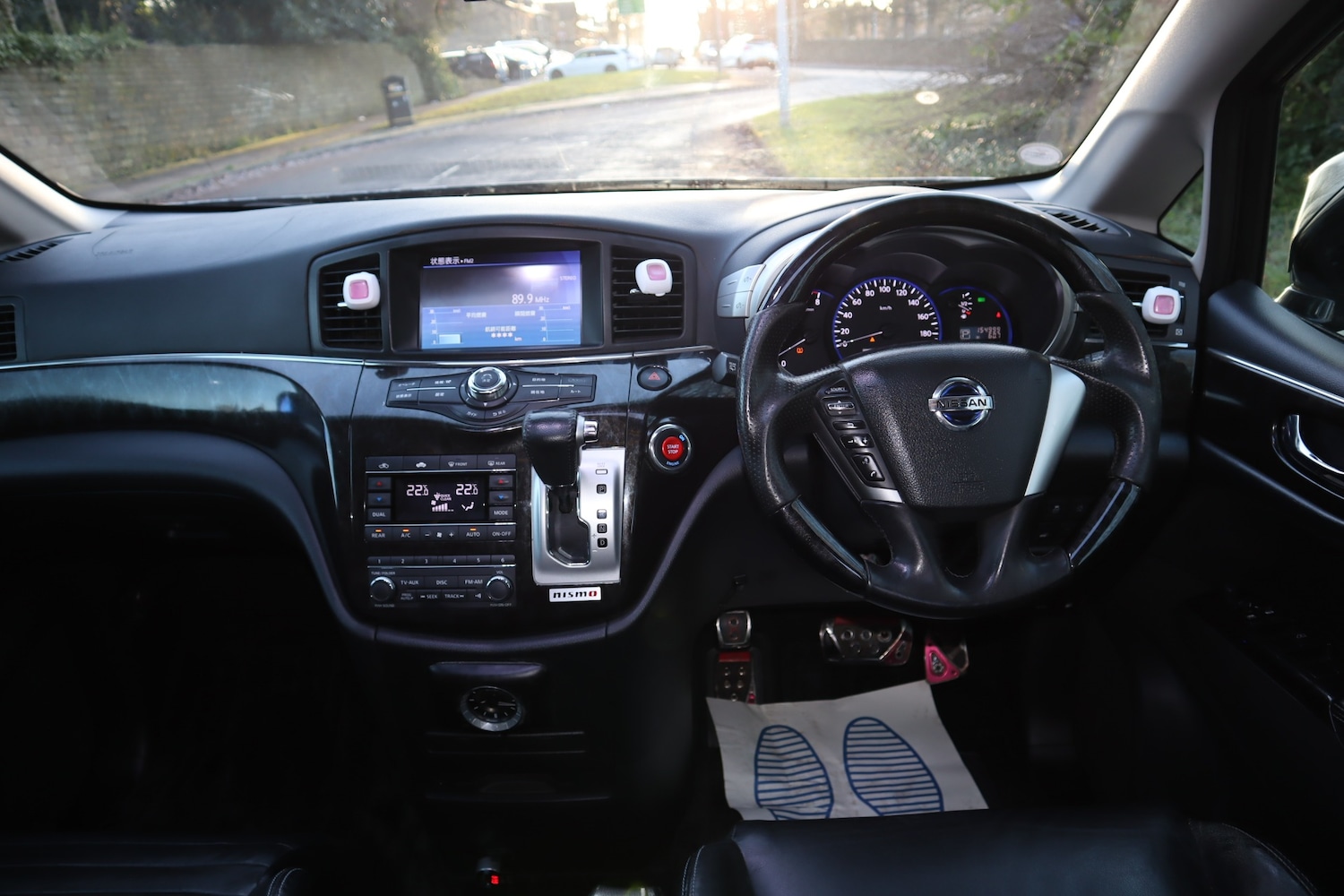 Used Nissan Elgrand 2011 for sale - 77165621: Photo 15