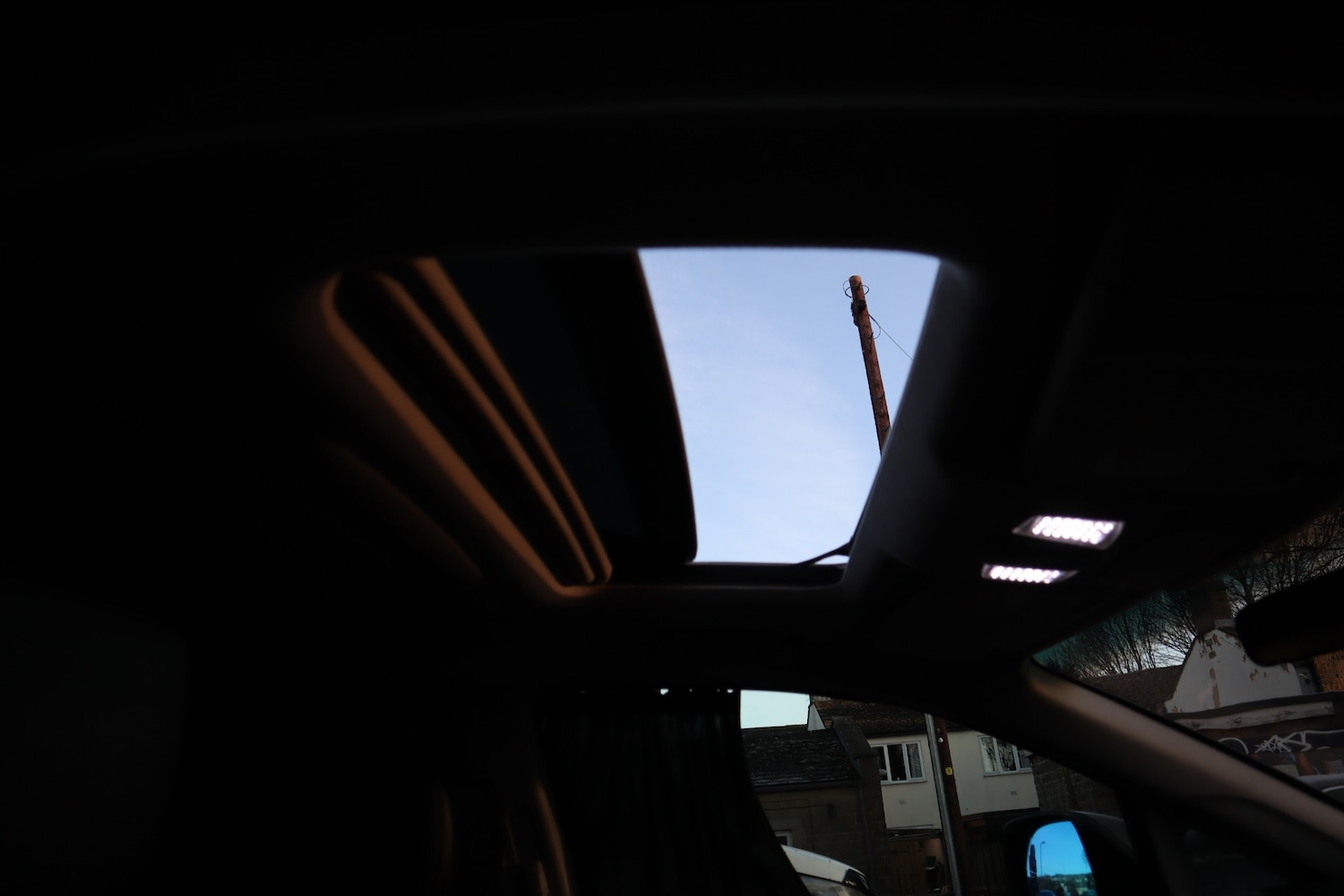 Used Nissan Elgrand 2011 for sale - 77165621: Photo 21