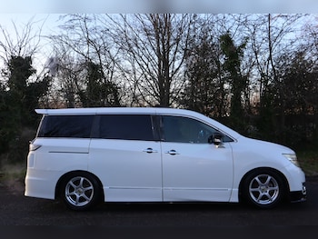 Used Nissan Elgrand 2011 for sale - 77165621: Photo