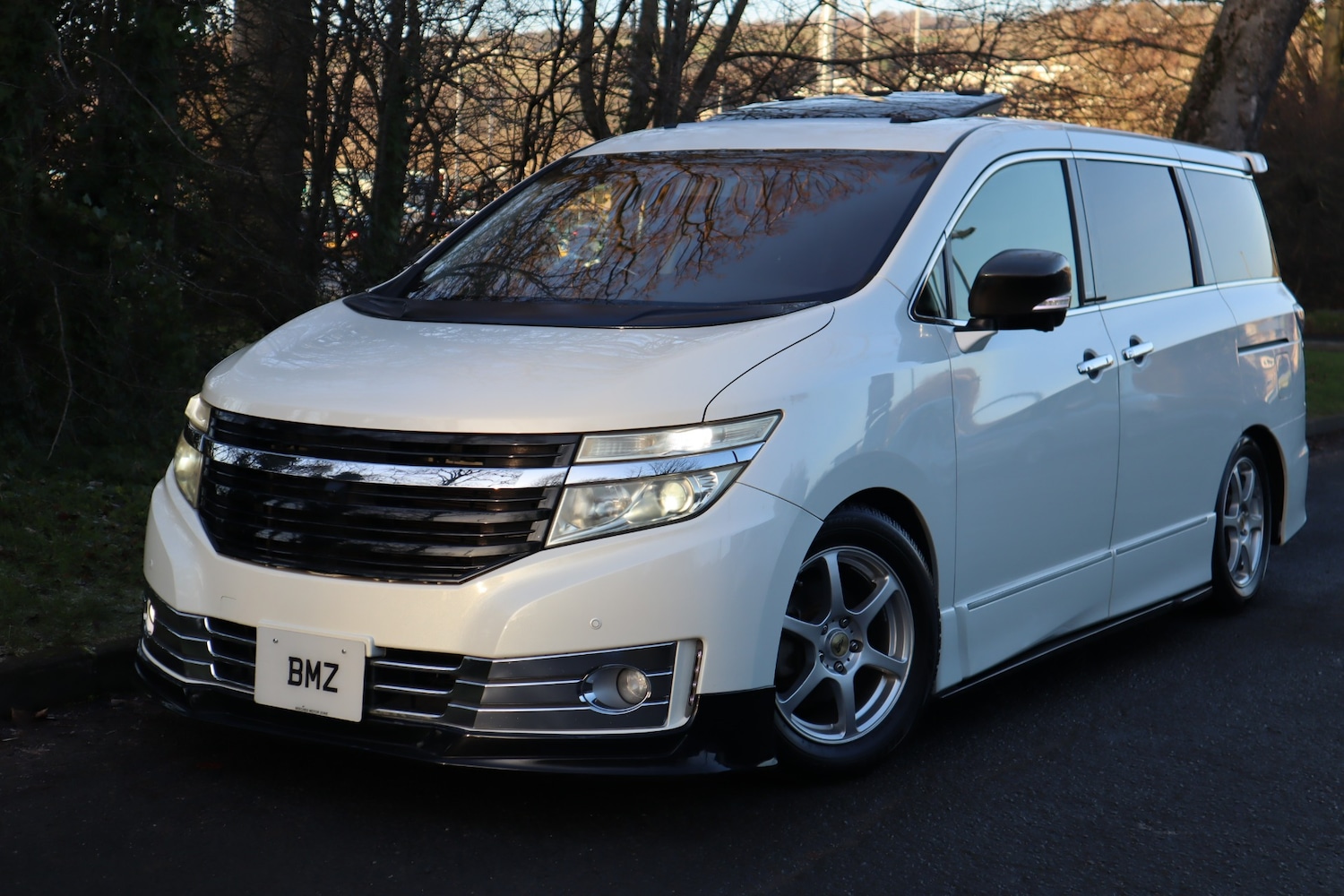 Used Nissan Elgrand 2011 for sale - 77165621: Photo 32