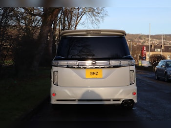 Used Nissan Elgrand 2011 for sale - 77165621: Photo