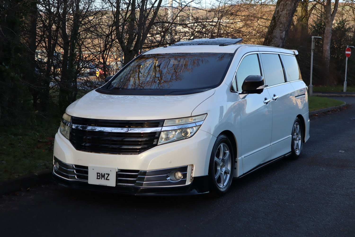 Used Nissan Elgrand 2011 for sale - 77165621: Photo 7