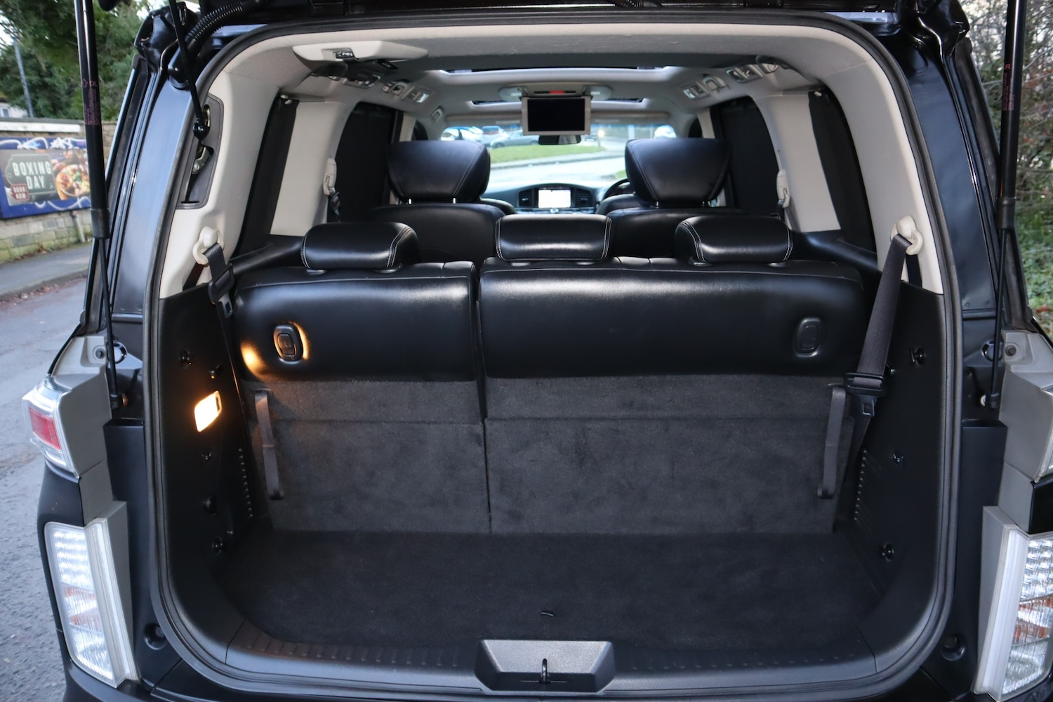 Used Nissan Elgrand 2010 for sale - 77156813: Photo 14