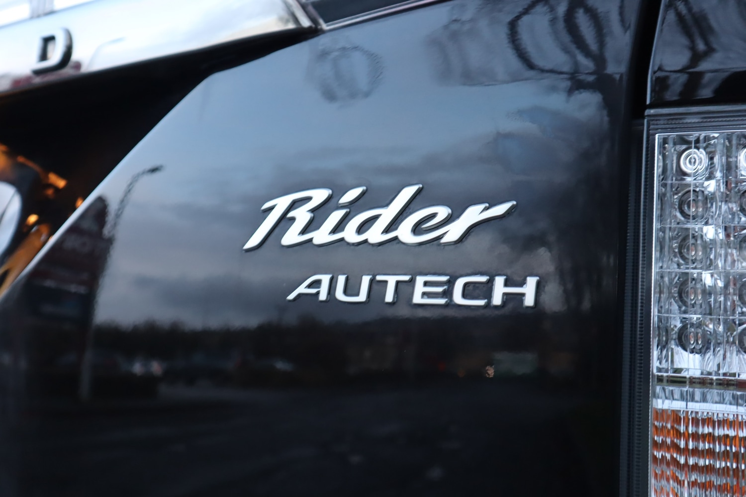 Used Nissan Elgrand 2010 for sale - 77156813: Photo 28